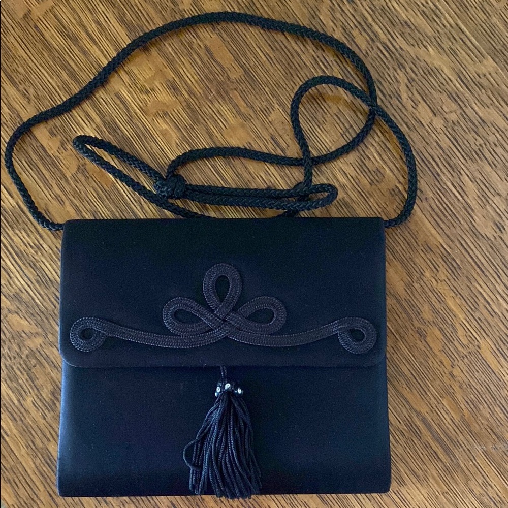 Elegant Black Tassel Clutch